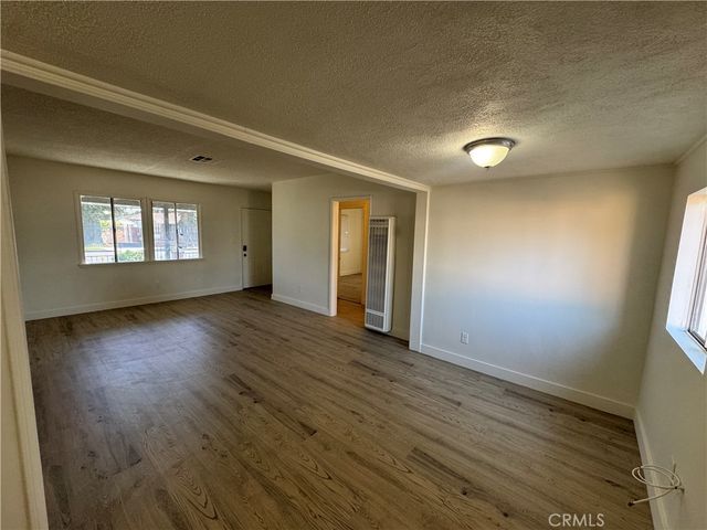 7359 Louise Avenue, Van Nuys, CA 91406