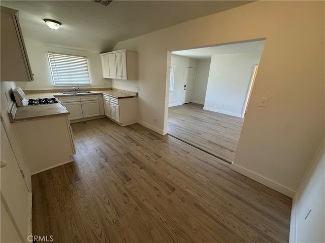 7359 Louise Avenue, Van Nuys, CA 91406