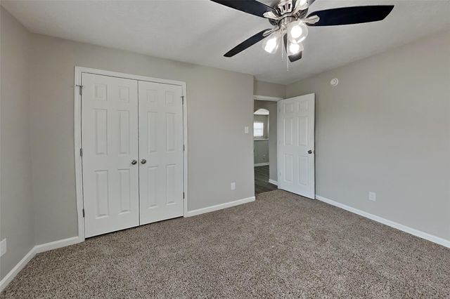 8618 Cedar Walk Drive, Tomball, TX 77375