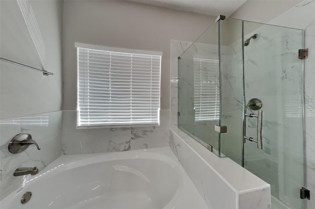 8618 Cedar Walk Drive, Tomball, TX 77375