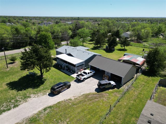 8944 Whiskers Road, Quinlan, TX 75474