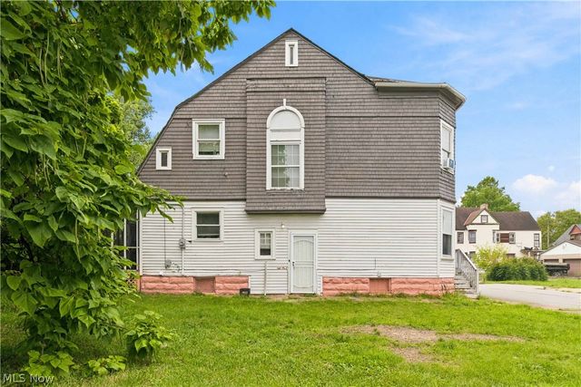1897 E 69th Street, Cleveland, OH 44103
