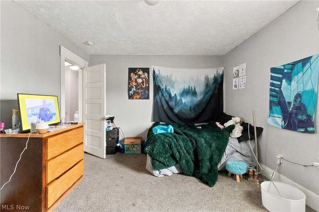 1897 E 69th Street, Cleveland, OH 44103