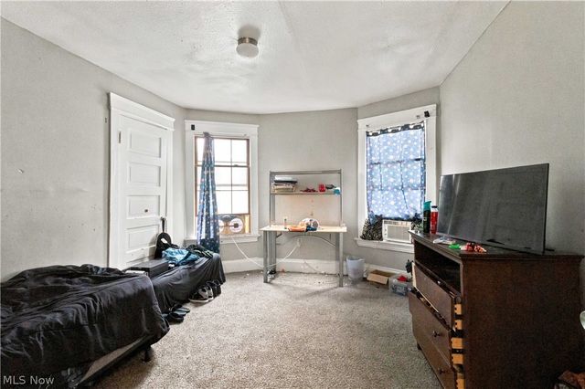 1897 E 69th Street, Cleveland, OH 44103