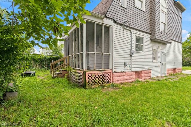 1897 E 69th Street, Cleveland, OH 44103