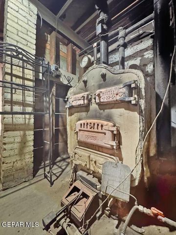 525 CORTO Way, El Paso, TX 79902