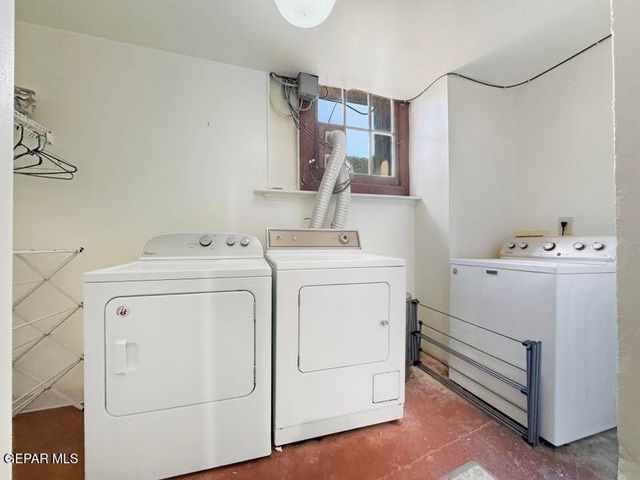 525 CORTO Way, El Paso, TX 79902