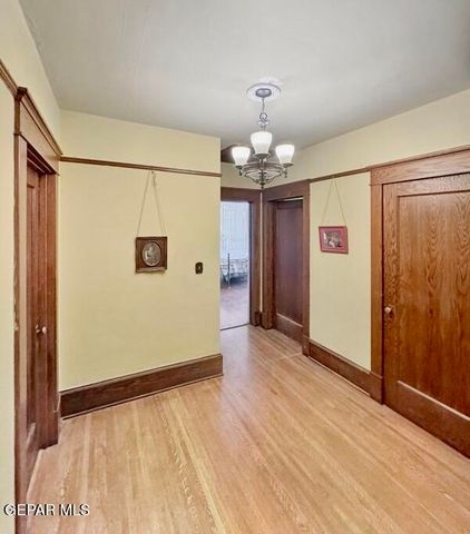 525 CORTO Way, El Paso, TX 79902