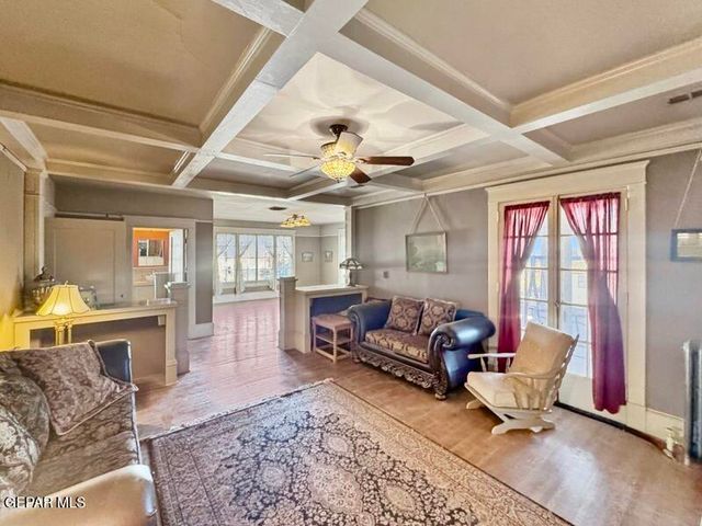 525 CORTO Way, El Paso, TX 79902