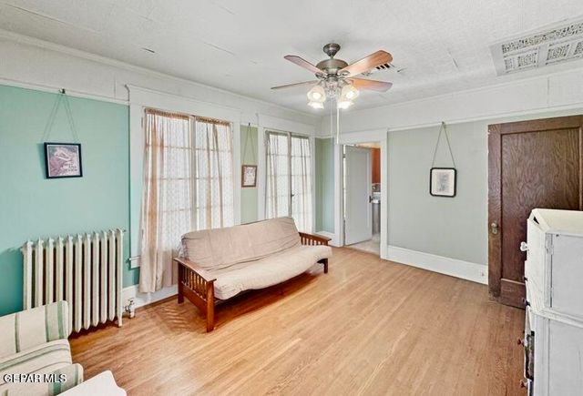 525 CORTO Way, El Paso, TX 79902