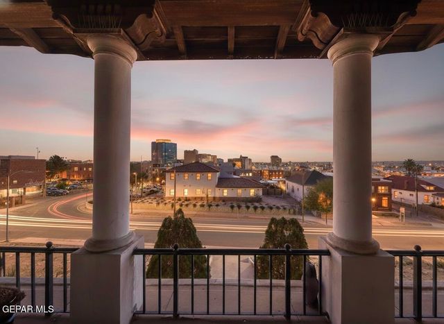 525 CORTO Way, El Paso, TX 79902