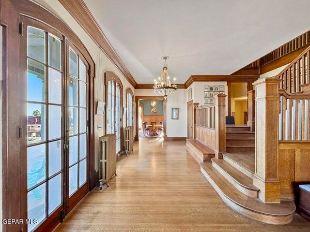 525 CORTO Way, El Paso, TX 79902