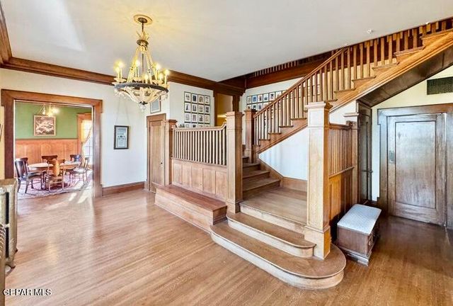 525 CORTO Way, El Paso, TX 79902