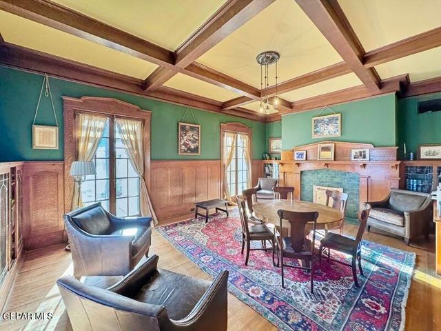 525 CORTO Way, El Paso, TX 79902