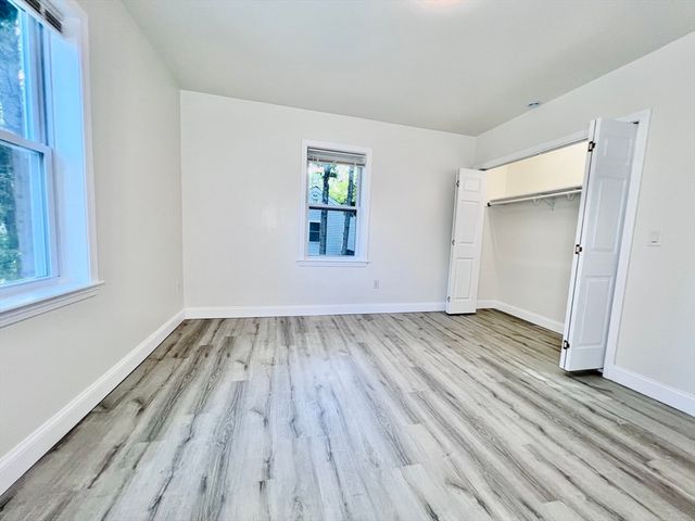 164 Ashburnham St 2, Fitchburg, MA 01420