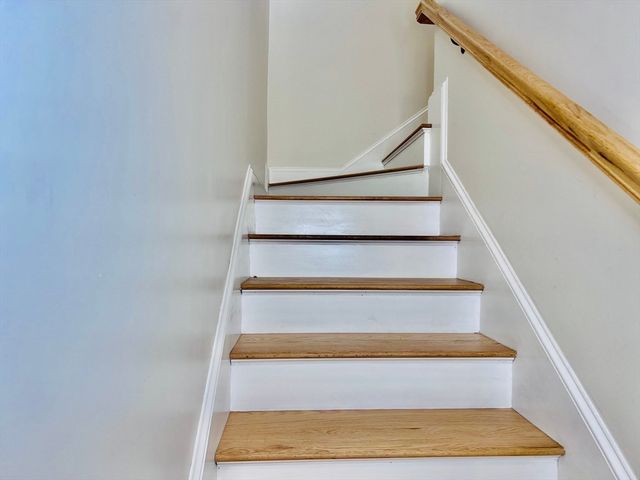 164 Ashburnham St 2, Fitchburg, MA 01420