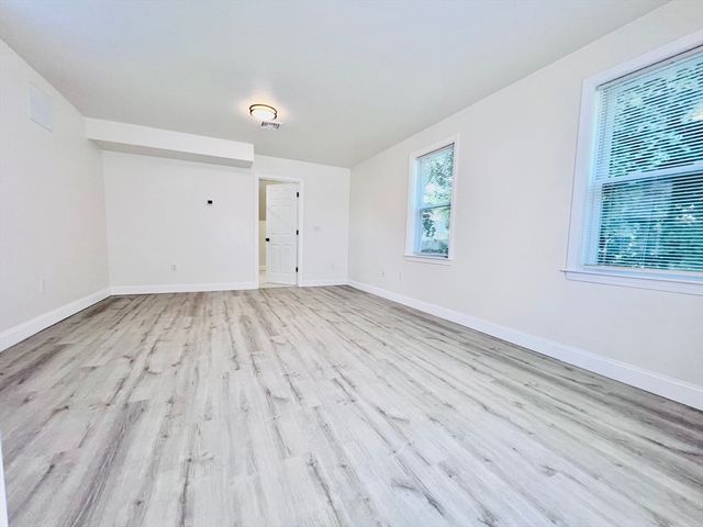 164 Ashburnham St 2, Fitchburg, MA 01420