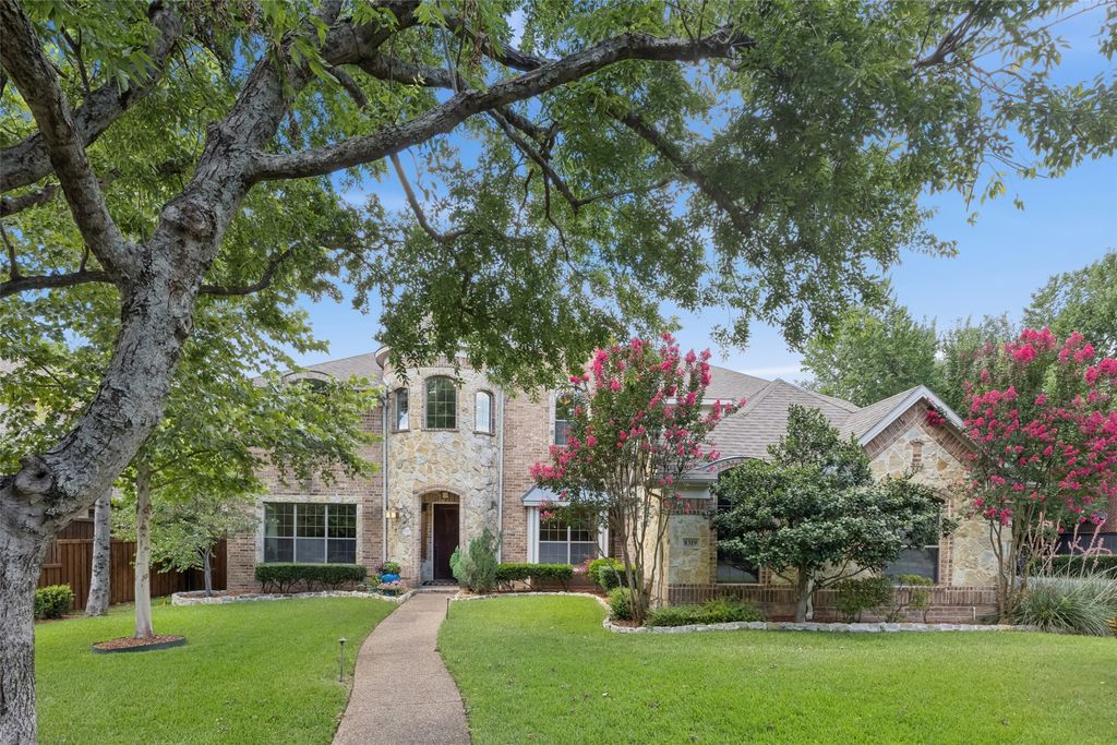 8319 Midway Road, Dallas, TX 75209