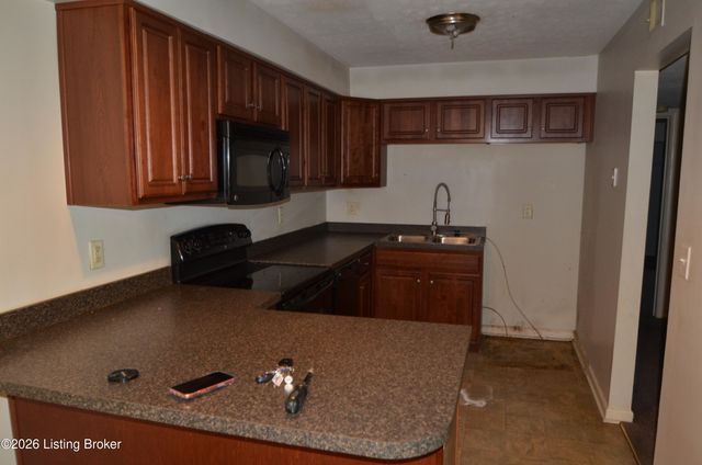4406 Wisteria Landing Cir 202, Louisville, KY 40218
