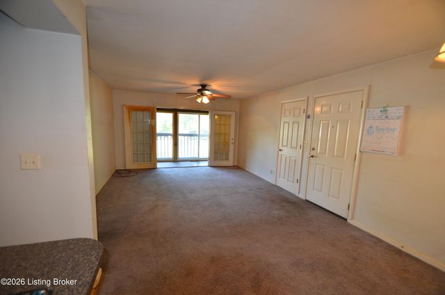 4406 Wisteria Landing Cir 202, Louisville, KY 40218