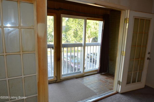 4406 Wisteria Landing Cir 202, Louisville, KY 40218