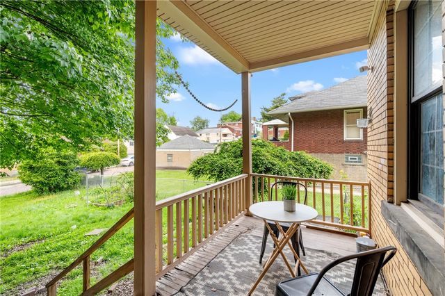 1140 Wayne Avenue, Mckees Rocks, PA 15136