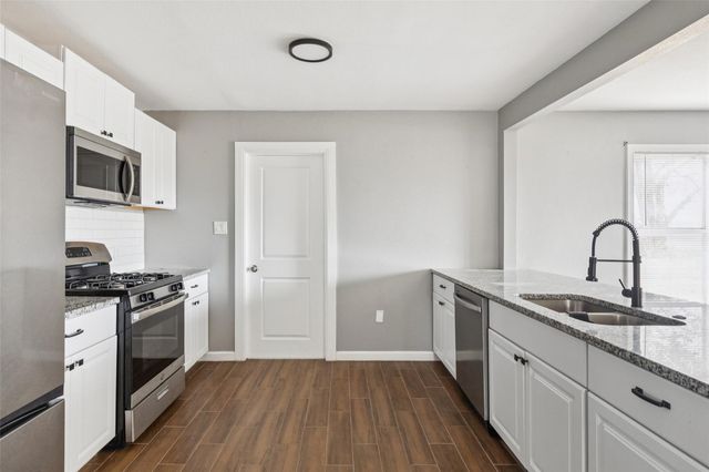 410 Ayres Street, Hutchins, TX 75141