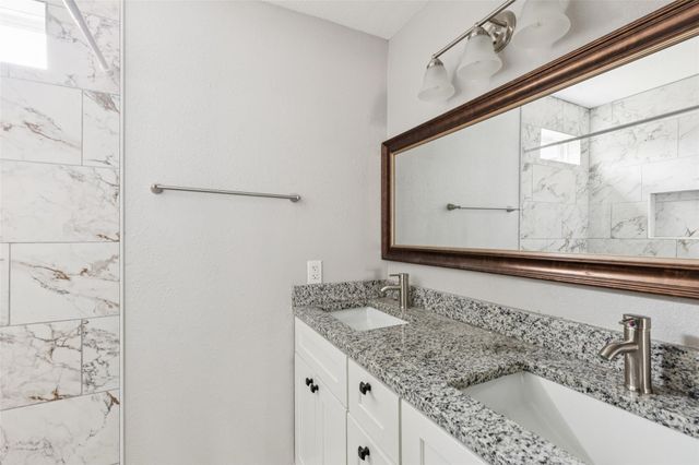 410 Ayres Street, Hutchins, TX 75141