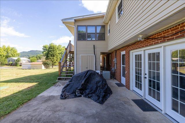 7248 Old Mountain RD, Roanoke, VA 24019