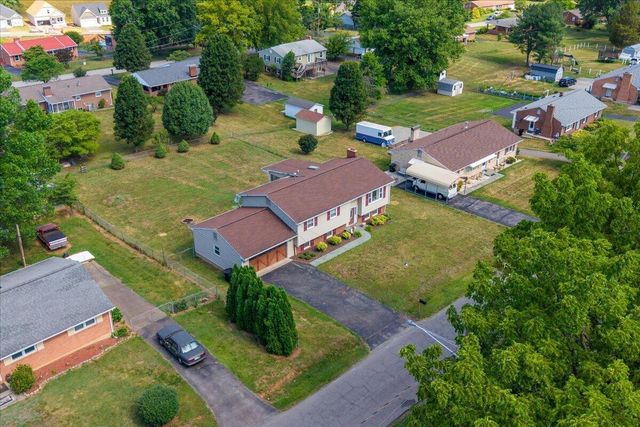 7248 Old Mountain RD, Roanoke, VA 24019