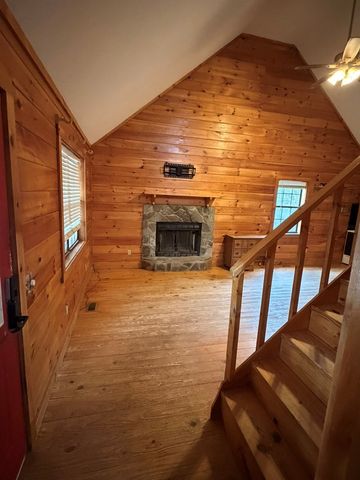 8 Virginia Lane, Blairsville, GA 30512