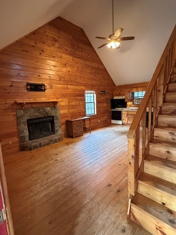 8 Virginia Lane, Blairsville, GA 30512