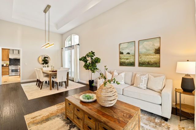 240 Hidden Valley Ln, Vacaville, CA 95688