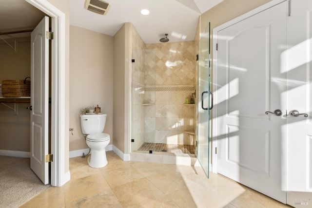 240 Hidden Valley Ln, Vacaville, CA 95688