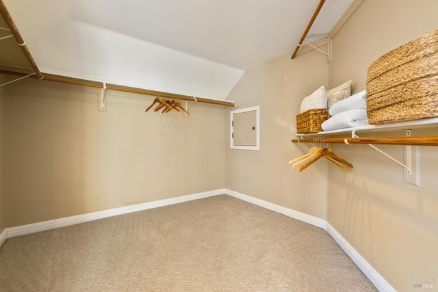 240 Hidden Valley Ln, Vacaville, CA 95688