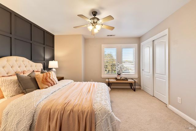 240 Hidden Valley Ln, Vacaville, CA 95688