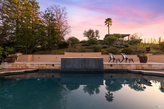 240 Hidden Valley Ln, Vacaville, CA 95688