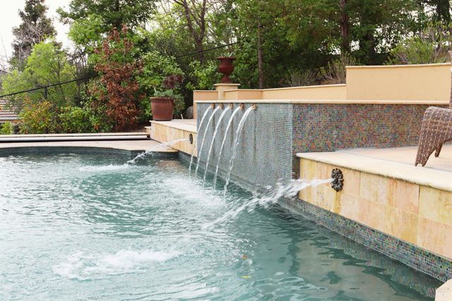 240 Hidden Valley Ln, Vacaville, CA 95688