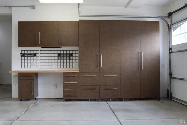 240 Hidden Valley Ln, Vacaville, CA 95688