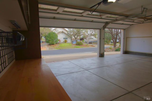 240 Hidden Valley Ln, Vacaville, CA 95688