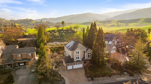 240 Hidden Valley Ln, Vacaville, CA 95688