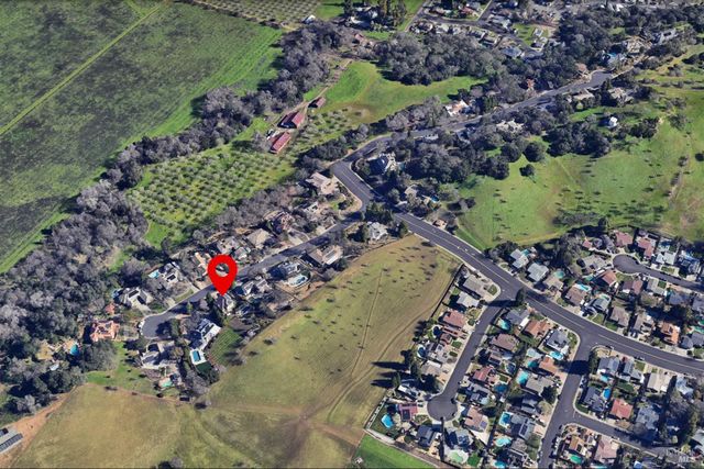 240 Hidden Valley Ln, Vacaville, CA 95688