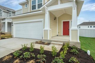 116 Honeybee LN, Elgin, TX 78621