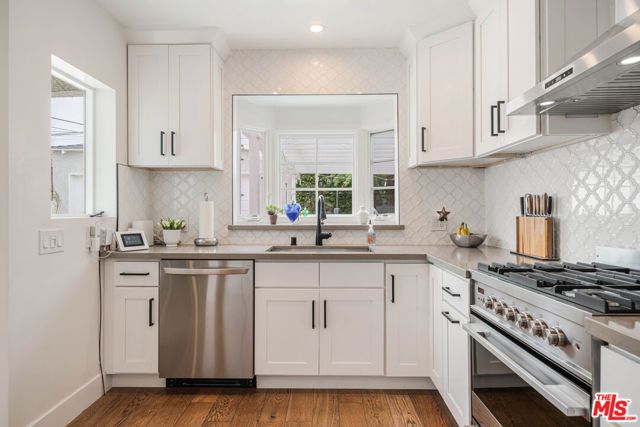8101 Stewart Avenue, Los Angeles, CA 90045