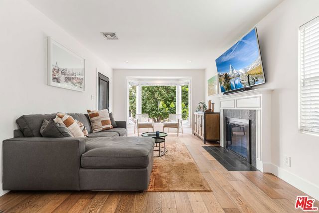 8101 Stewart Avenue, Los Angeles, CA 90045