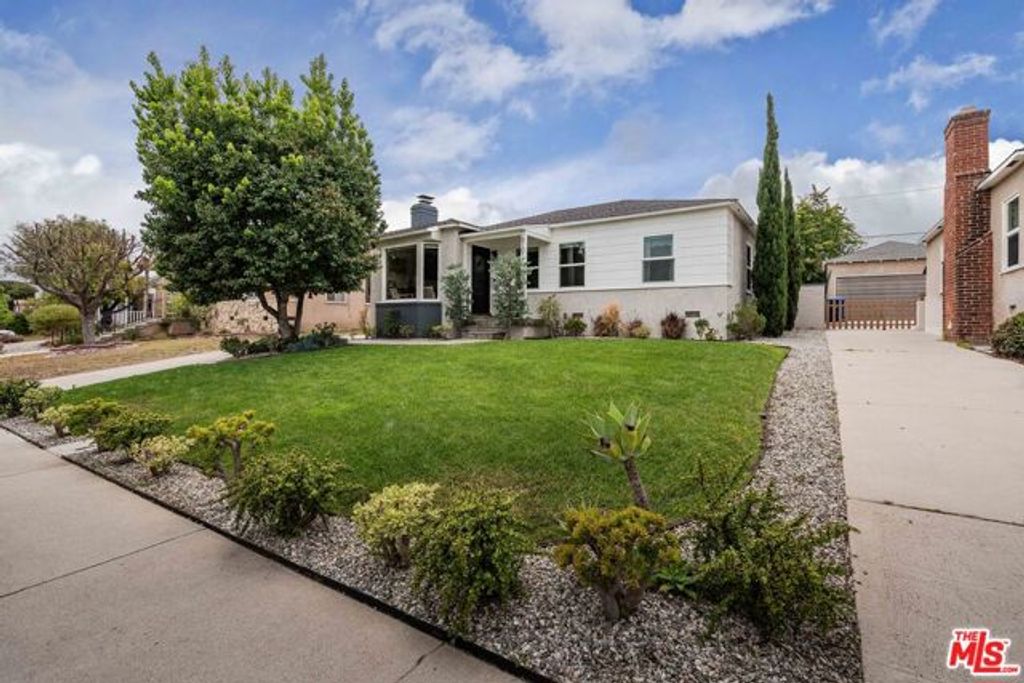 8101 Stewart Avenue, Los Angeles, CA 90045