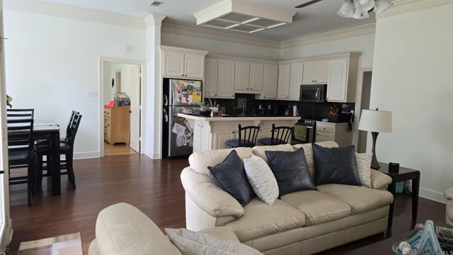 15115 Garden Park Ave, Baton Rouge, LA 70817