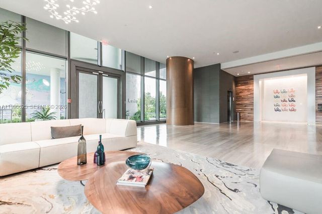 460 NE 28th St 2508, Miami, FL 33137