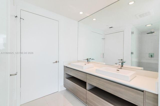 460 NE 28th St 2508, Miami, FL 33137