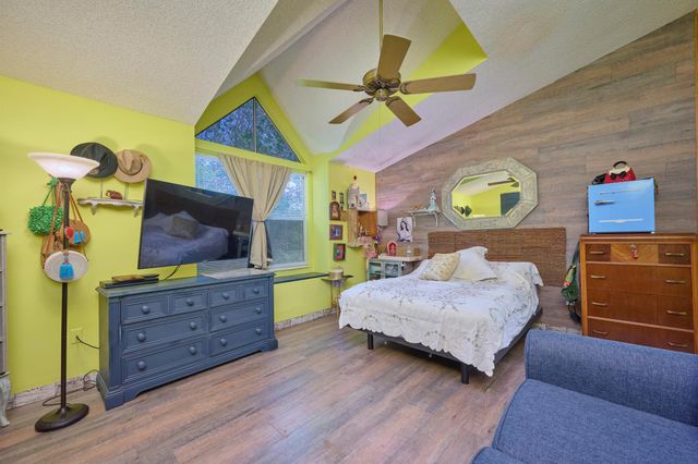 1320 Coral Park Lane Lane 301, Vero Beach, FL 32963